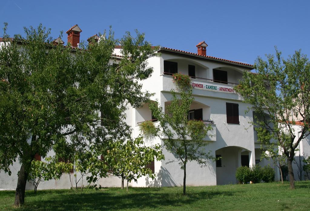 Bed And Breakfast Ritosa Porec Luaran gambar