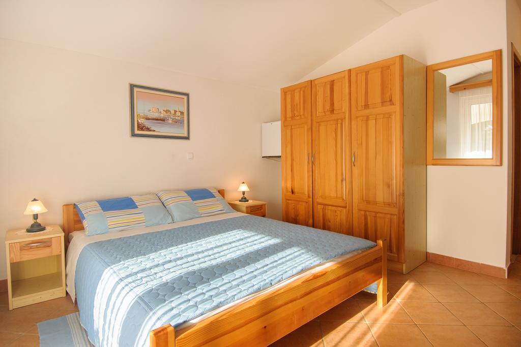 Bed And Breakfast Ritosa Porec Luaran gambar